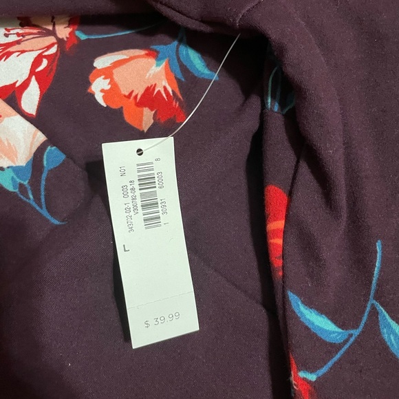 Old Navy Flute Floral Dress Burgundy
Large - Picture 3 of 4